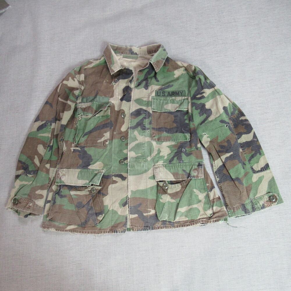 VINTAGE US Army Jacket Mens Medium Woodland Camo Combat Fatigue 90s Thrashed